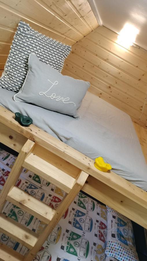 Hotel Carrowmena School House & Glamping Limavady Esterno foto