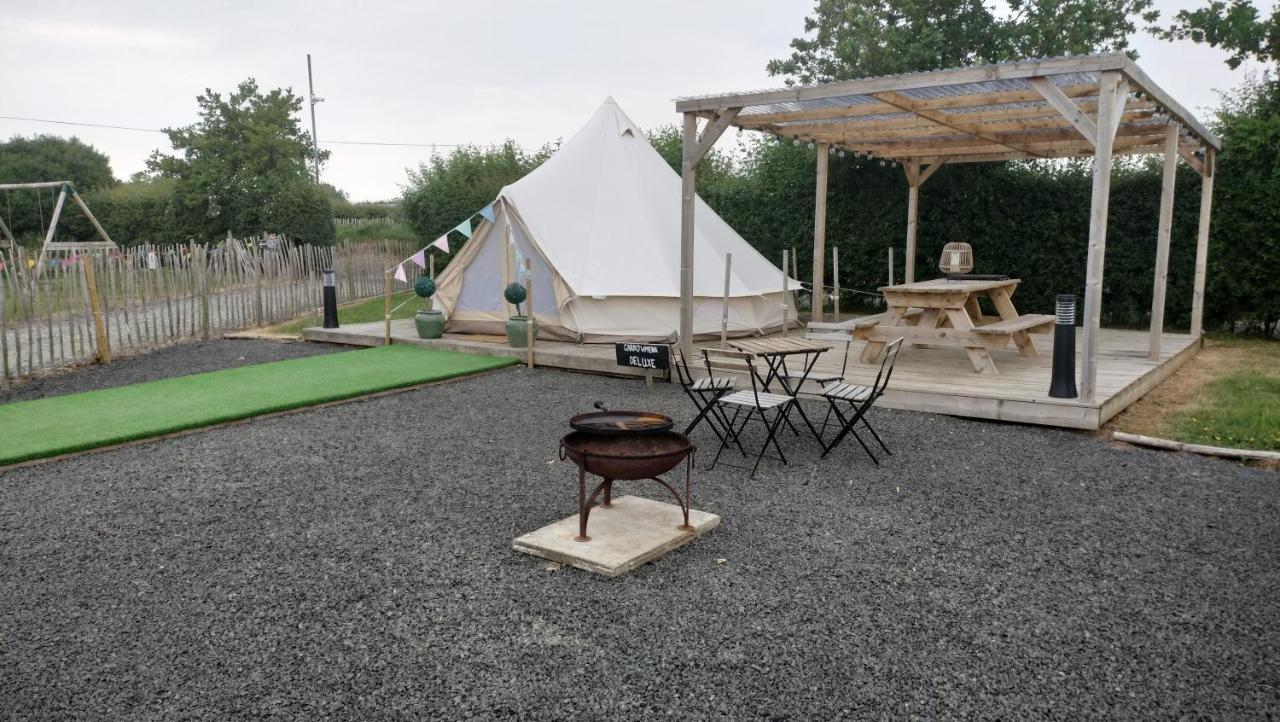 Hotel Carrowmena School House & Glamping Limavady Esterno foto