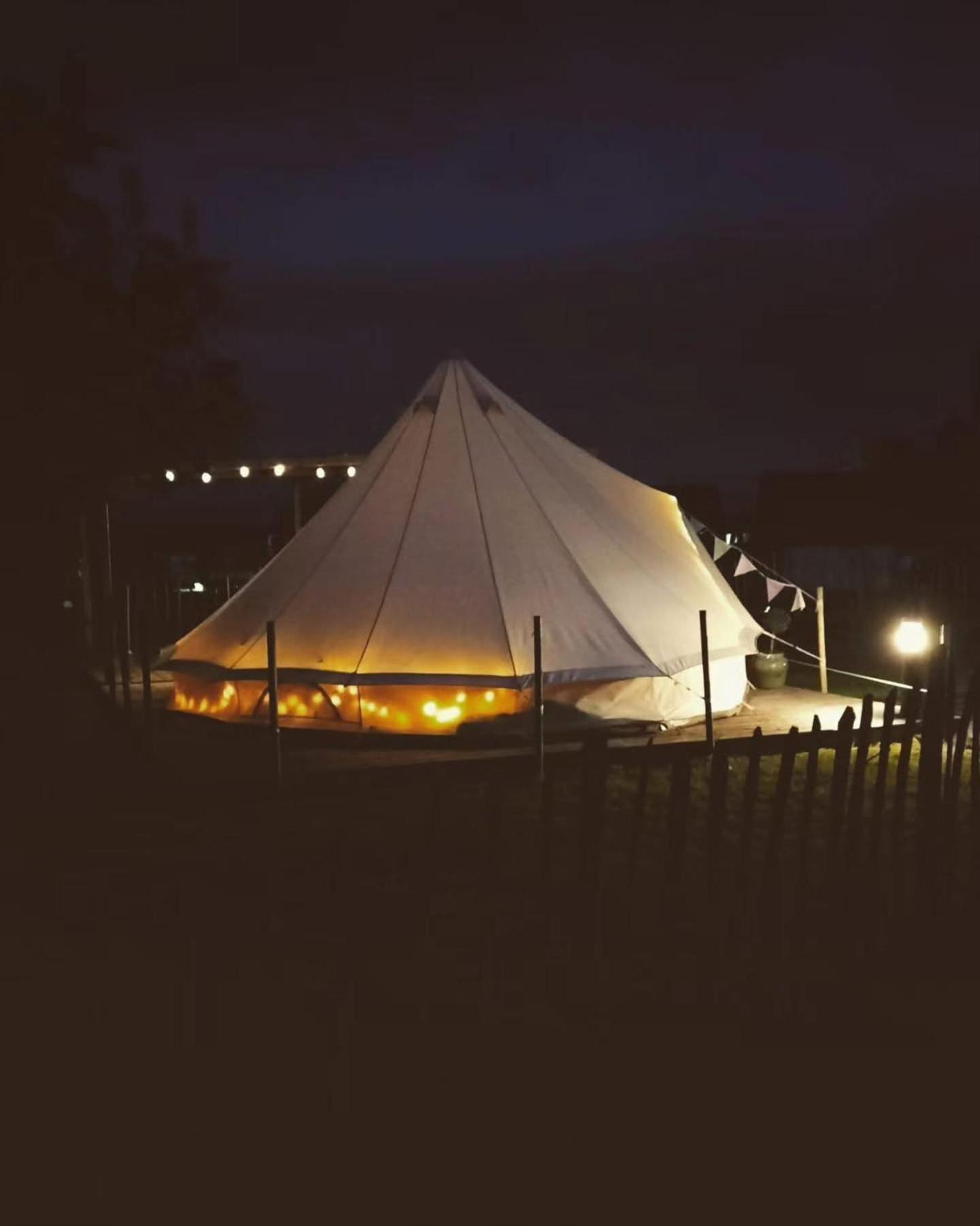 Hotel Carrowmena School House & Glamping Limavady Esterno foto
