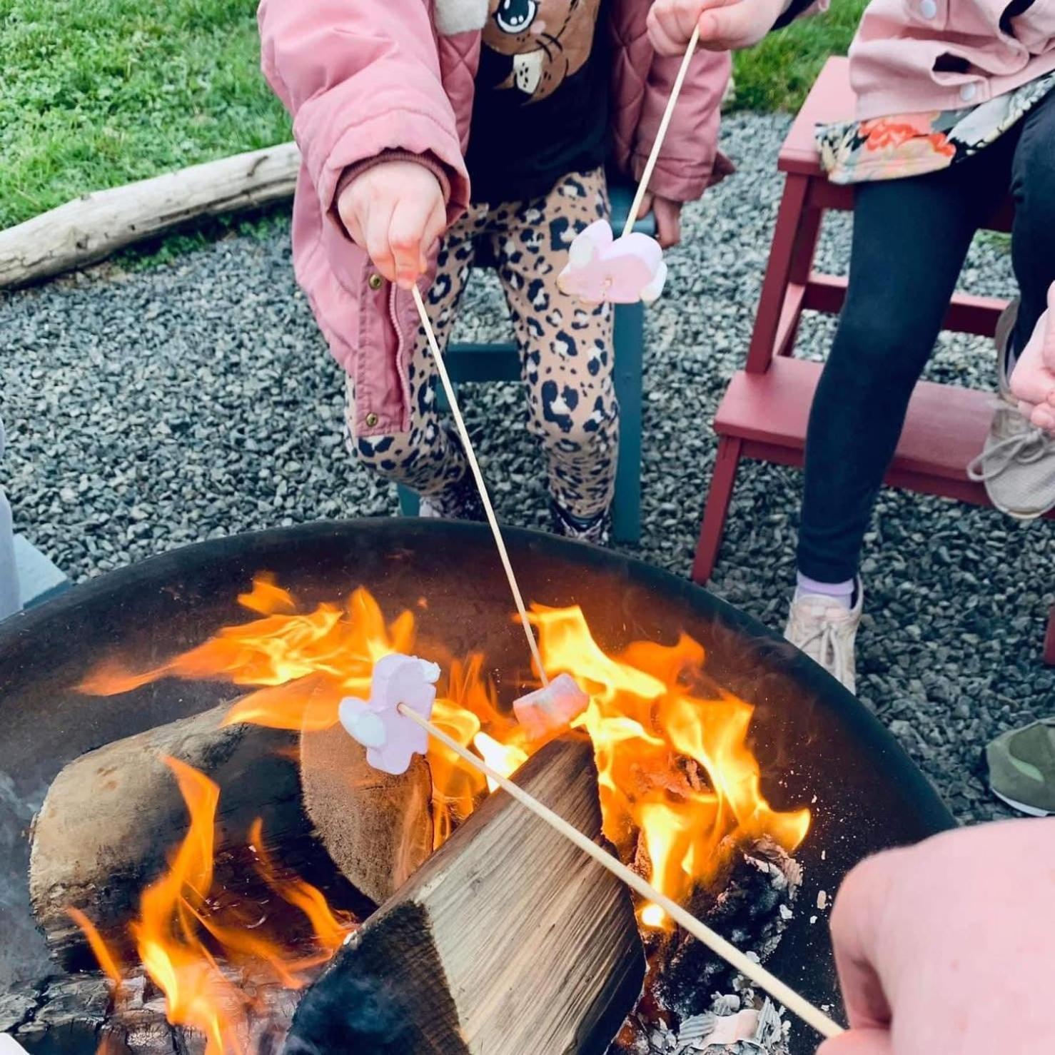 Hotel Carrowmena School House & Glamping Limavady Esterno foto